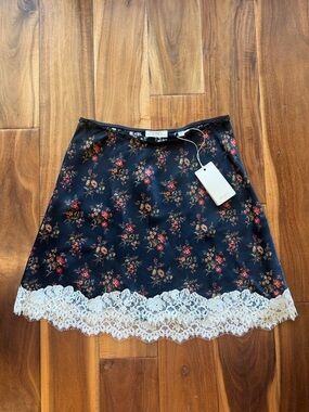 Doen black Floral Lace Trim A-Line Skirt